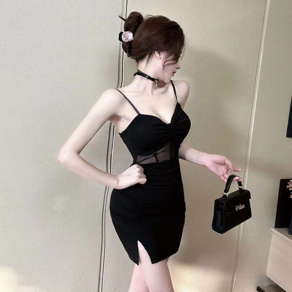 Tight fitting dress with chest strap