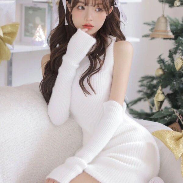 1768309896681--1197325767 White jumpsuit with gloves and stockings