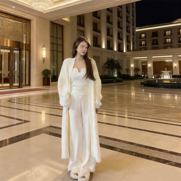 White plush thick coat