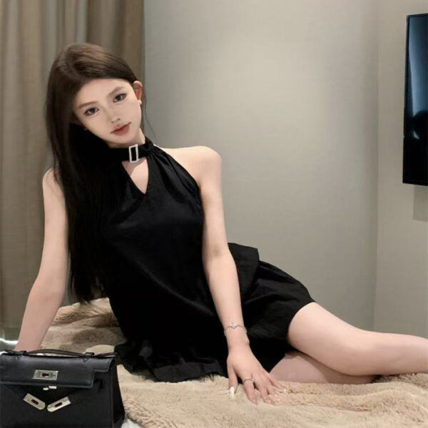 Summer backless halter dress