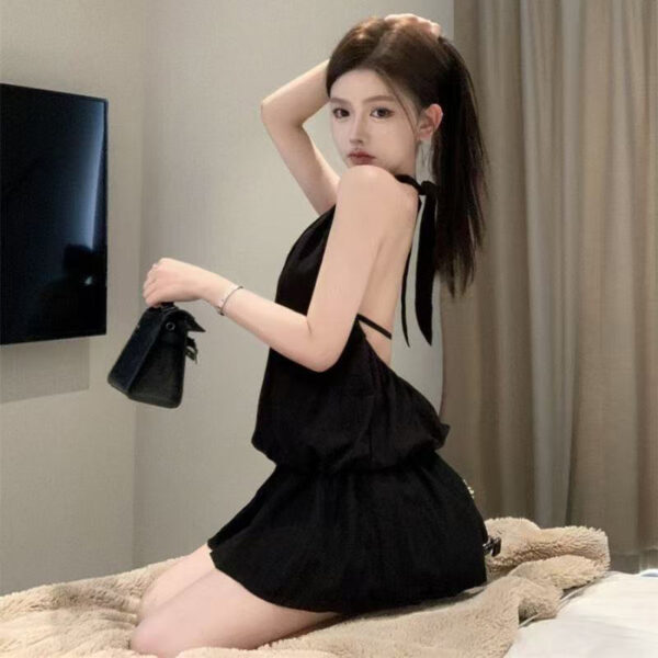 Summer backless halter dress