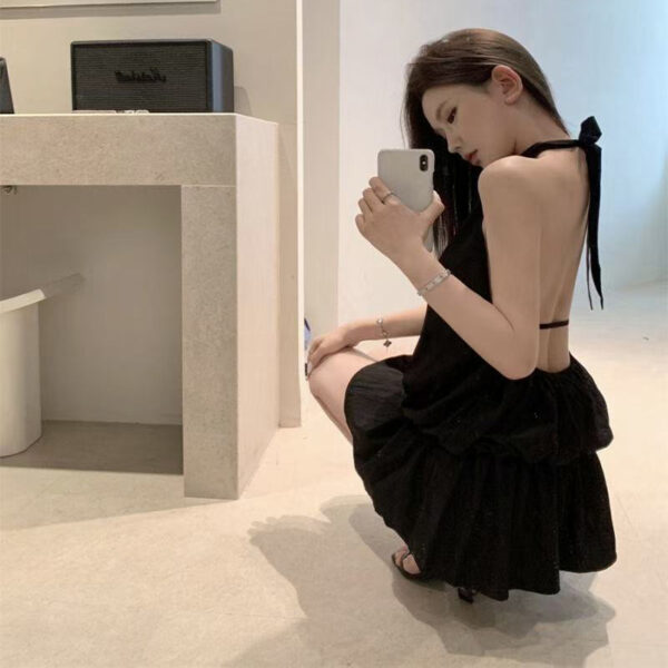 Summer backless halter dress